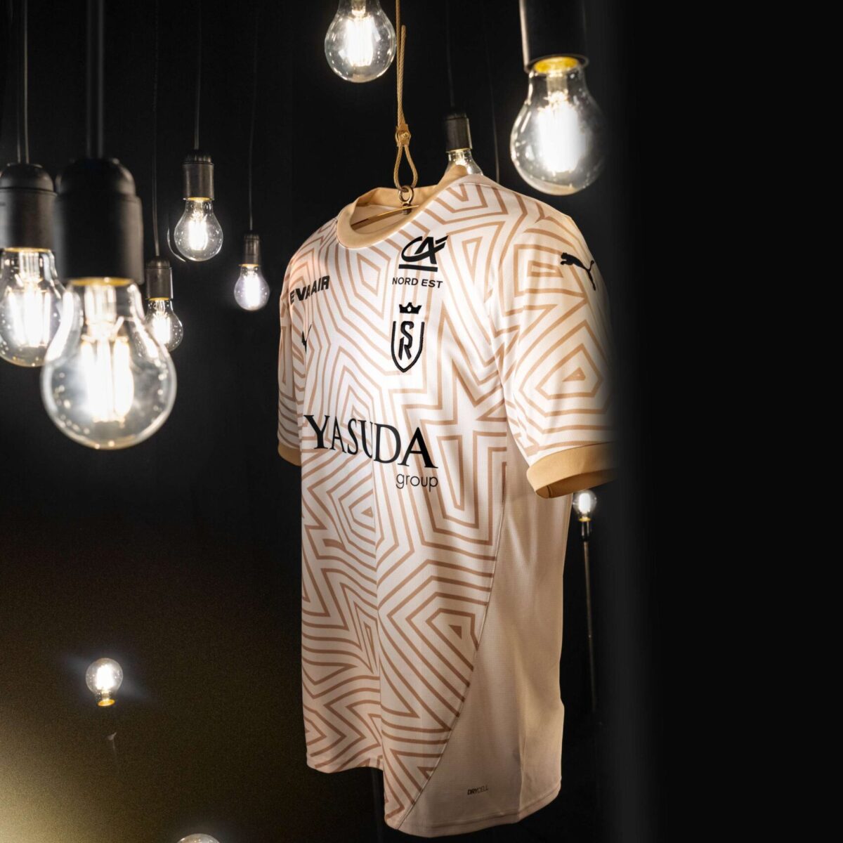 Reveal maillot Stade de Reims